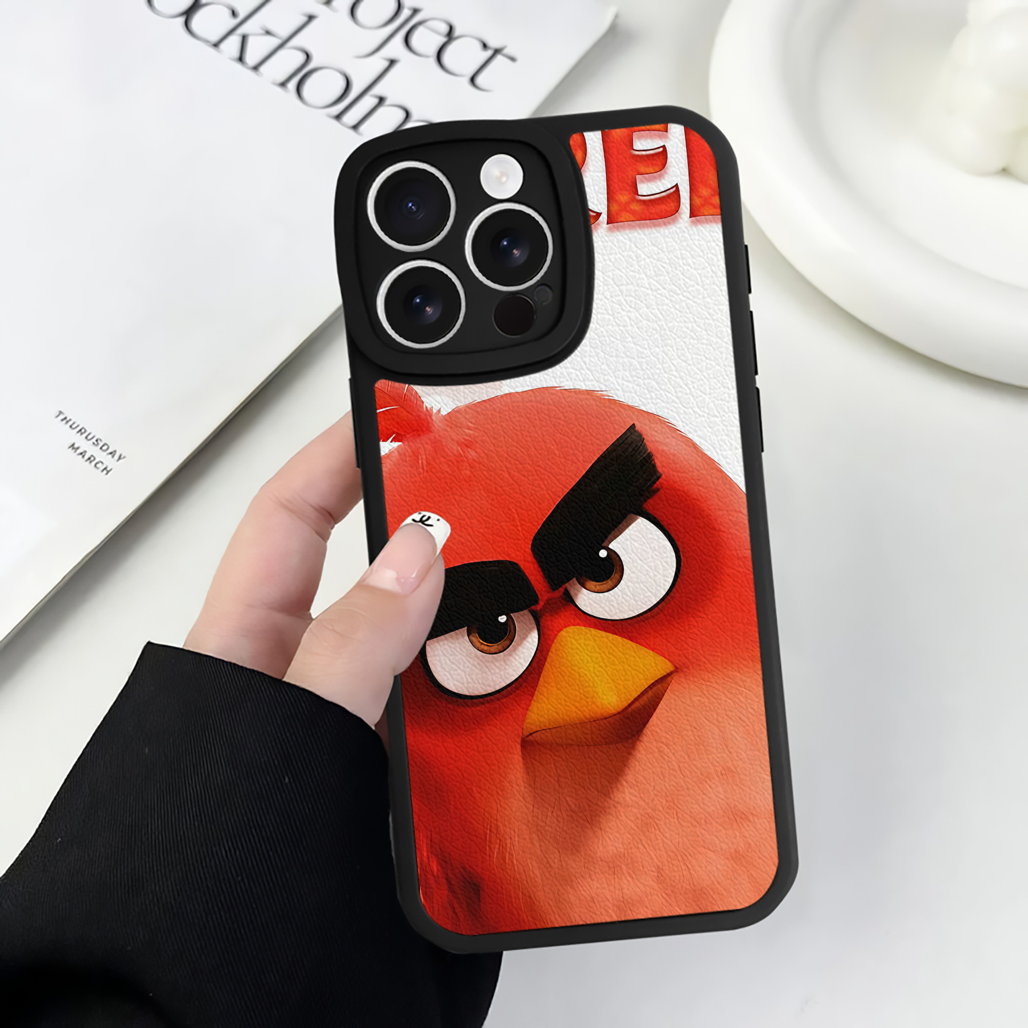 （画像用） Angry Birds アングリーバード 【iPhone 16シリーズ対応】シリコンスマホケース（レザー調） 材質：シリコン